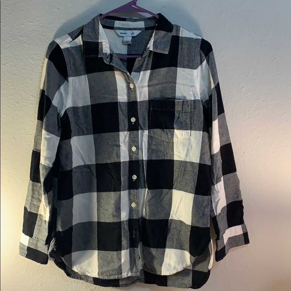 Black and white plaid button up